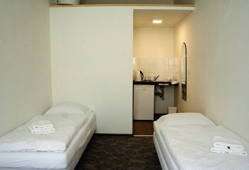 호텔 Ové Pokoje Kolčavka