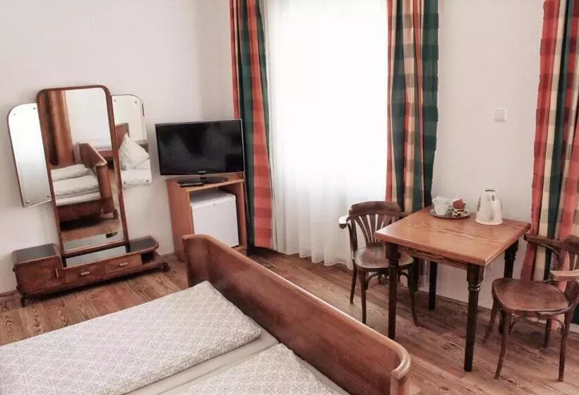 Hotelli Penzion Bohemia