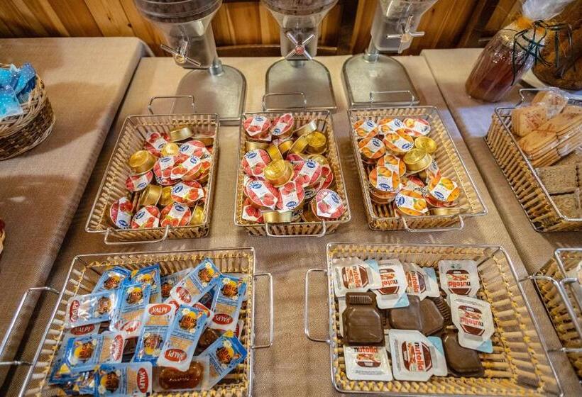 בית מלון כפרי & Ristorante Serenella