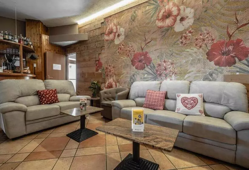 Hotelli & Ristorante Serenella