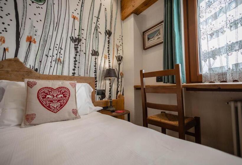 בית מלון כפרי & Ristorante Serenella