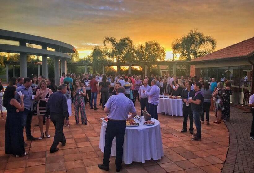 فندق Tenondé Park