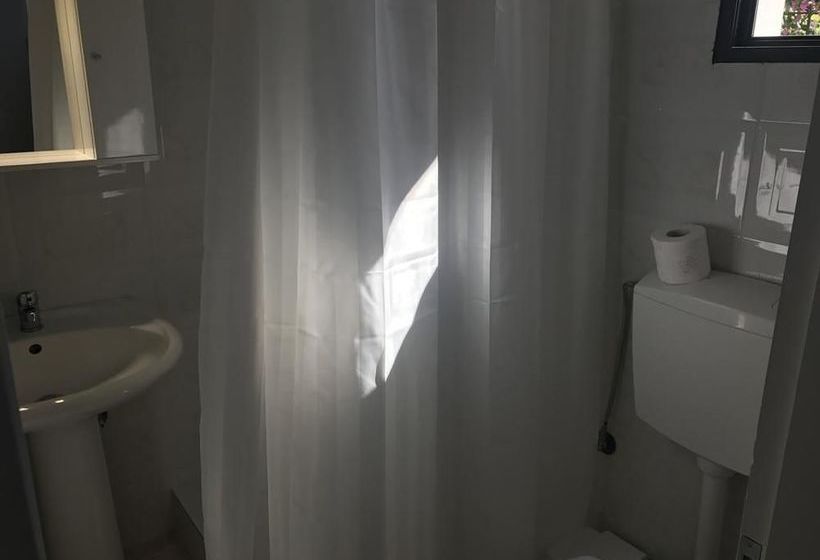 Natalie's Hotel & Apartments