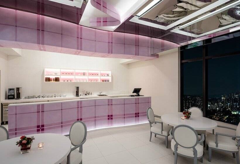 Novotel Ambassador Seoul Yongsan