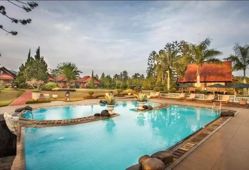 Lomakeskus Citra Cikopo Hotel & Family Cottages