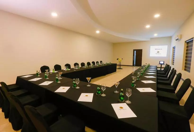 Lomakeskus Taprobana Wadduwa By Asia Leisure