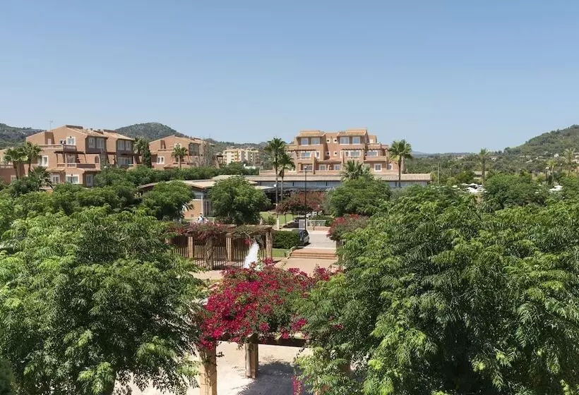 Aparthotel Ciudad Laurel