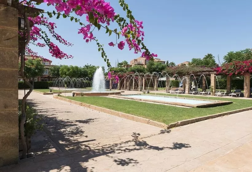 Aparthotel Ciudad Laurel