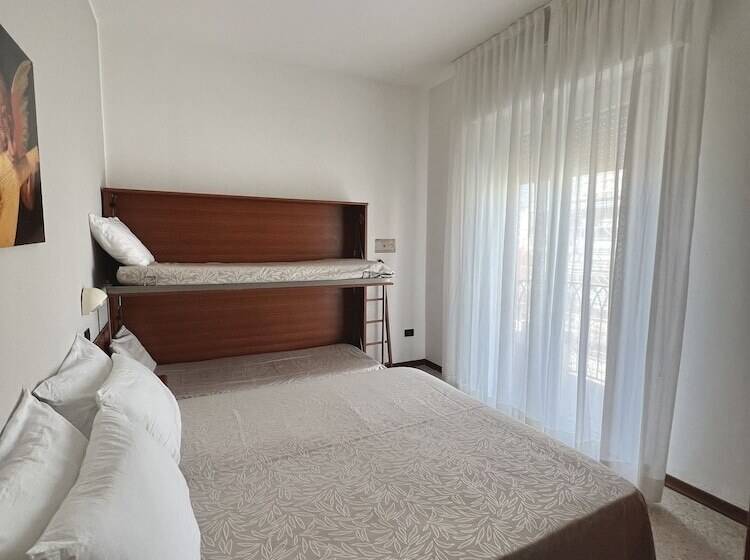 هتل B&b Ardea Rimini