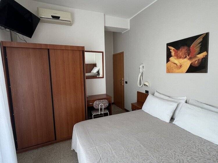 هتل B&b Ardea Rimini