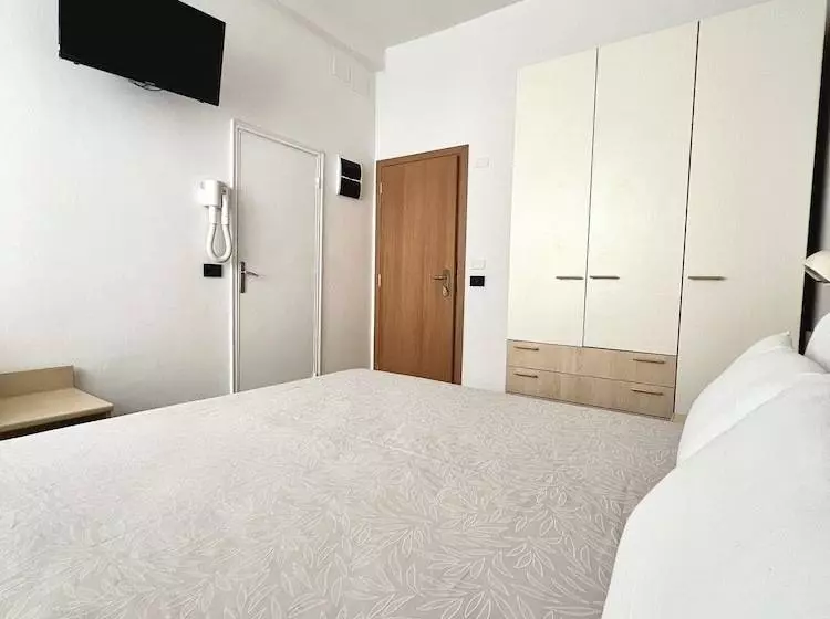 هتل B&b Ardea Rimini