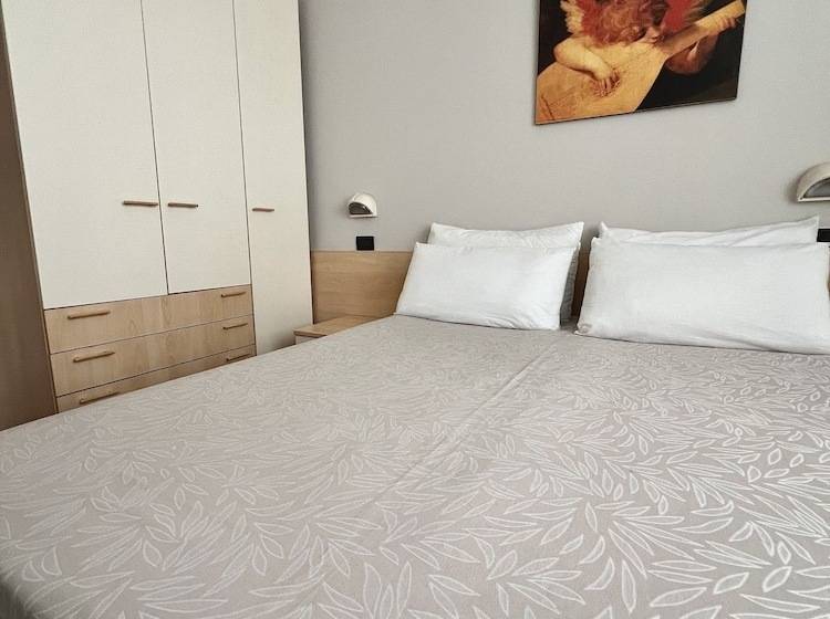 هتل B&b Ardea Rimini