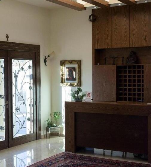 هتل Beit El Kroum Boutique