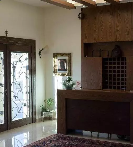 هتل Beit El Kroum Boutique