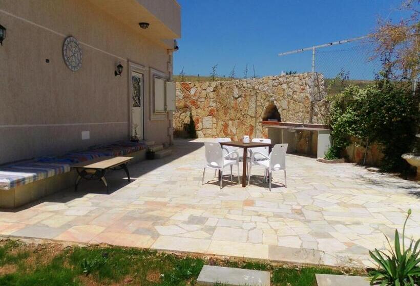 هتل Beit El Kroum Boutique