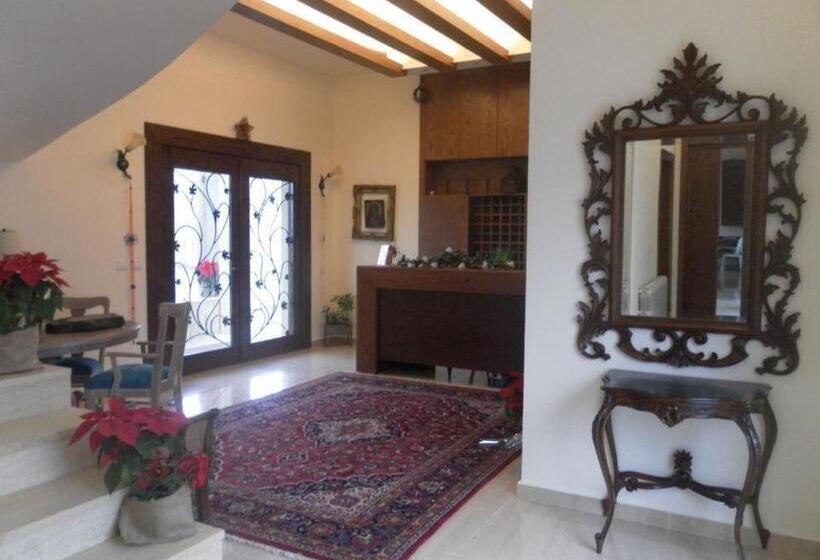 هتل Beit El Kroum Boutique