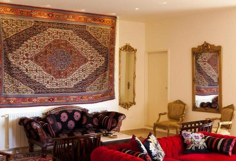 هتل Beit El Kroum Boutique