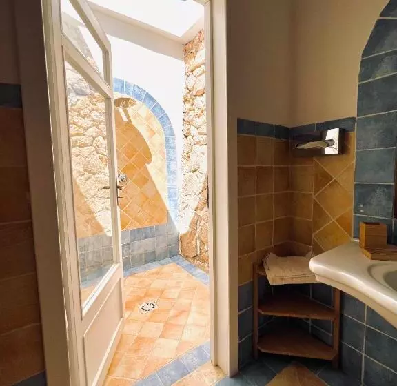 Hotelli Cupola Bianca Resort