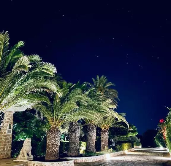 Hotelli Cupola Bianca Resort