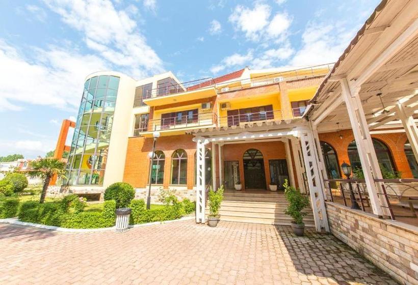 酒店 Kolaveri Resort