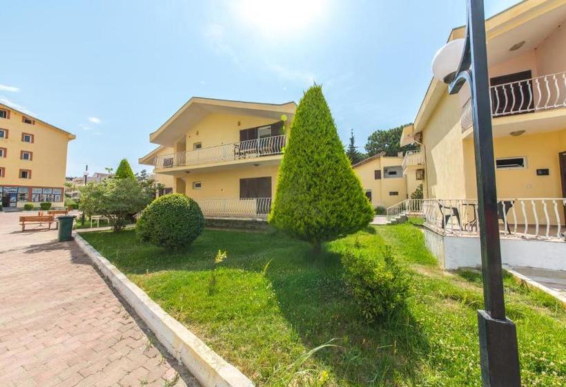 酒店 Kolaveri Resort