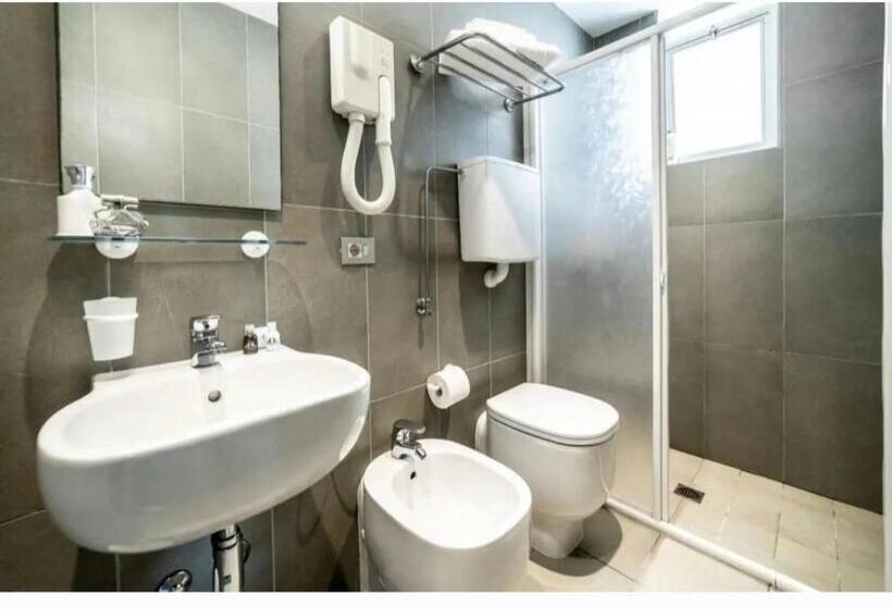 فندق Kursaal Di Bellaria