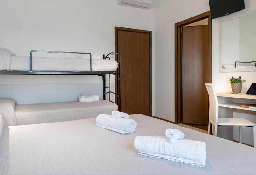 فندق Kursaal Di Bellaria