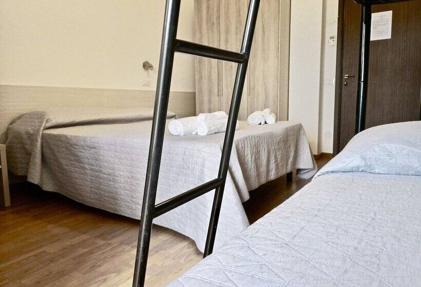 فندق Kursaal Di Bellaria