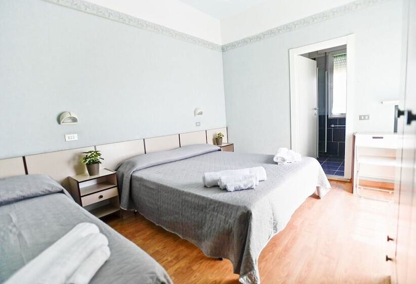 فندق Kursaal Di Bellaria