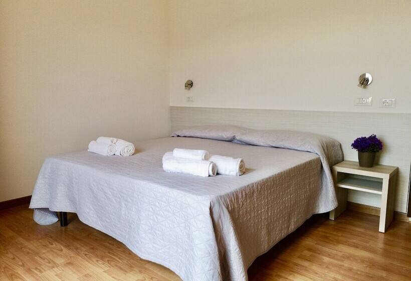 فندق Kursaal Di Bellaria