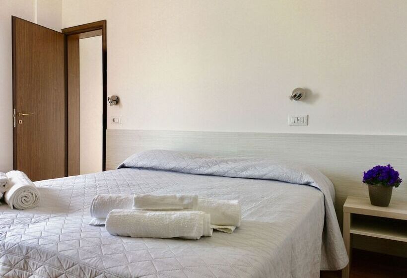 فندق Kursaal Di Bellaria