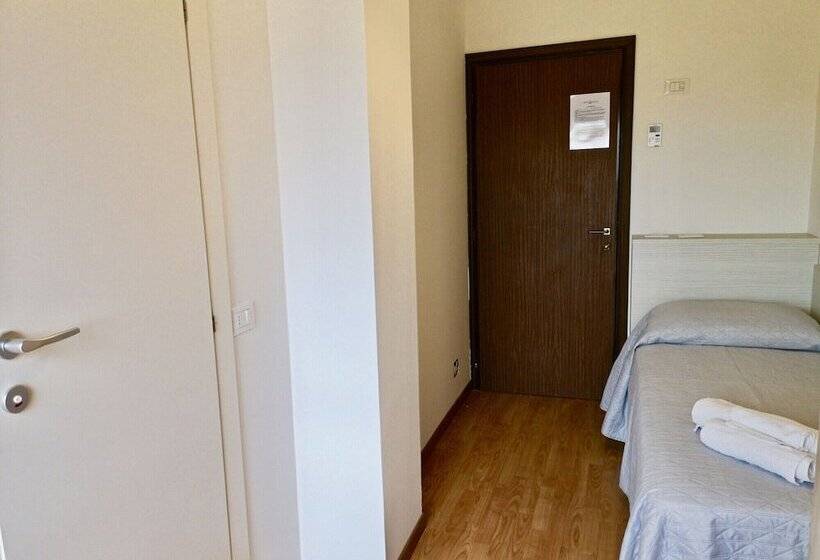 فندق Kursaal Di Bellaria