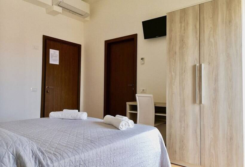 فندق Kursaal Di Bellaria