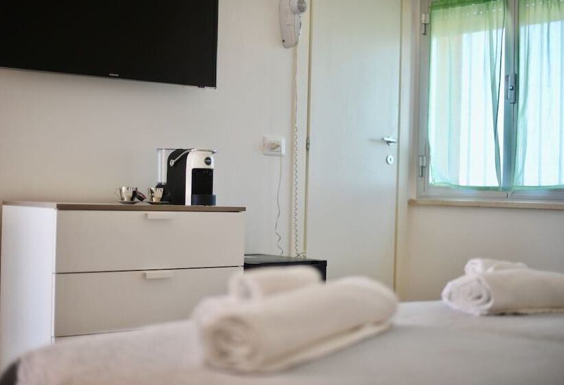 فندق Kursaal Di Bellaria