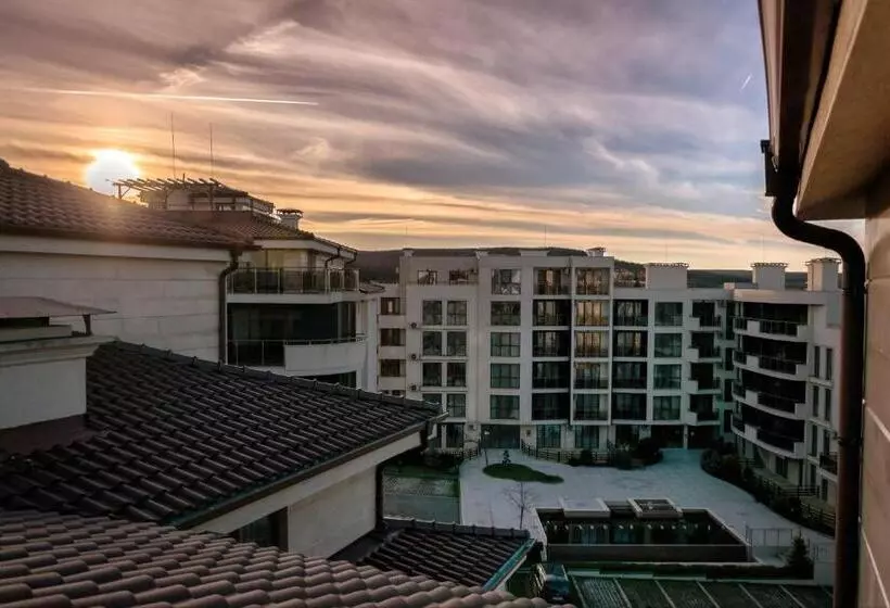 Hotelli Long Beach Resort