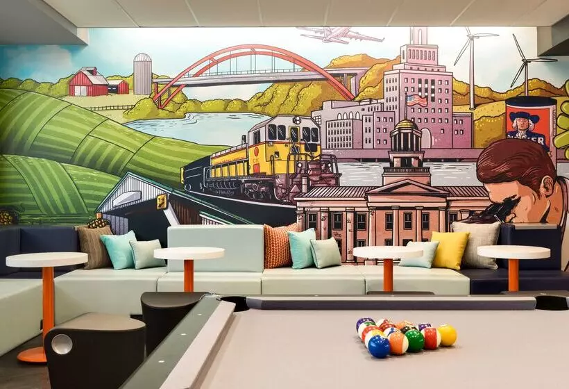 ホテル Tru By Hilton Cedar Rapids Westdale