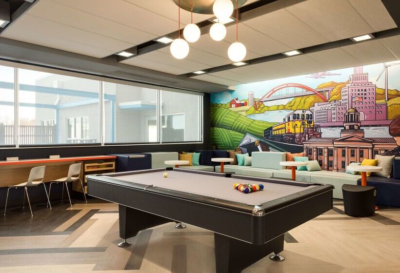 Hotel Tru By Hilton Cedar Rapids Westdale