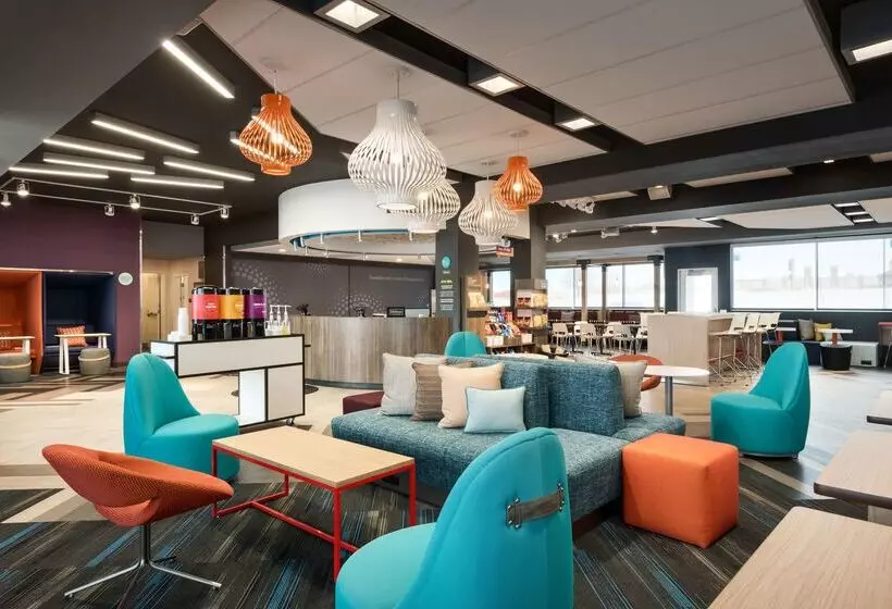 ホテル Tru By Hilton Cedar Rapids Westdale