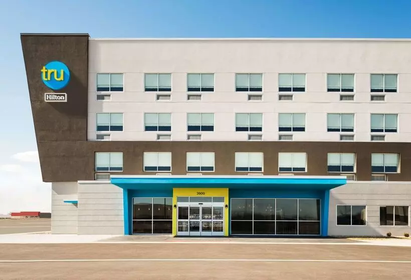 ホテル Tru By Hilton Cedar Rapids Westdale