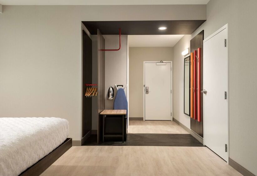 Hotel Tru By Hilton Cedar Rapids Westdale