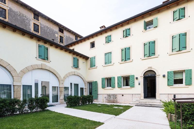 ホテル Villa Moron