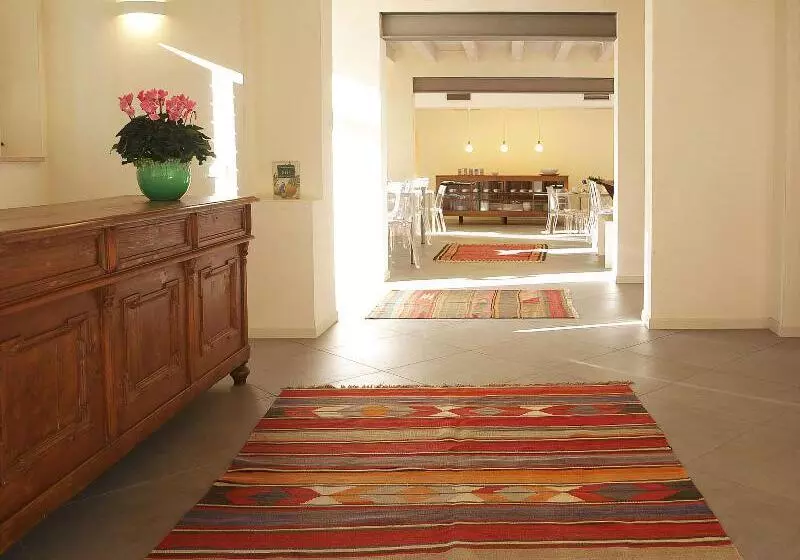 هتل Villa Moron