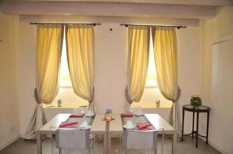 هتل Villa Moron