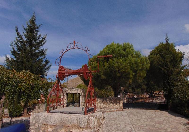 Marina Apartments & Studios