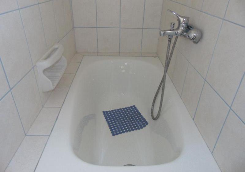 Marina Apartments & Studios