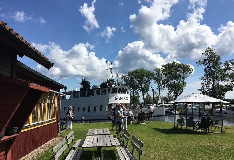 הוסטל Wassbacken Cafè Och Camping