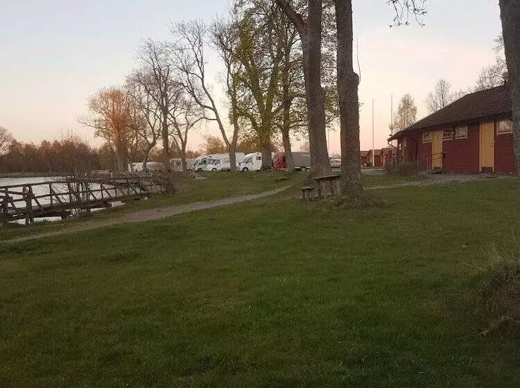 هاستل Wassbacken Cafè Och Camping