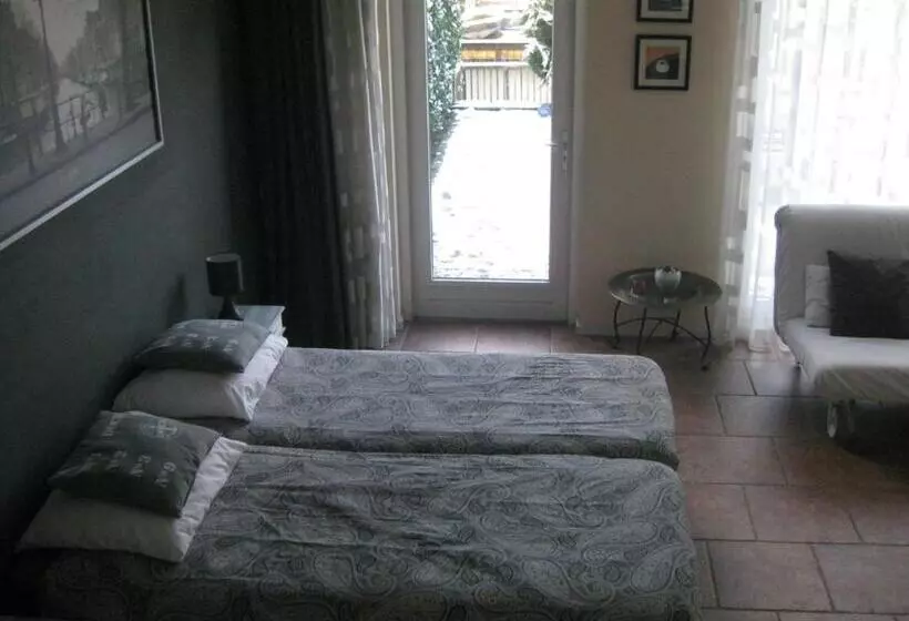 تختخواب و صبحانه Quarenta Studio