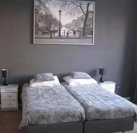 تختخواب و صبحانه Quarenta Studio