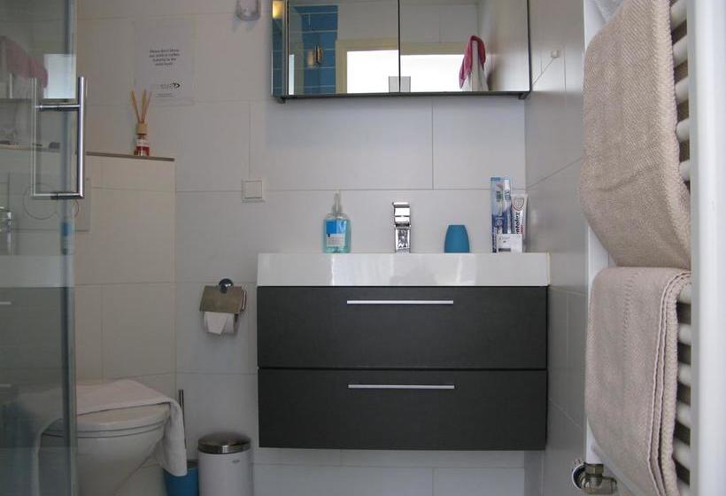 Bed and Breakfast Sir Nico Guest House